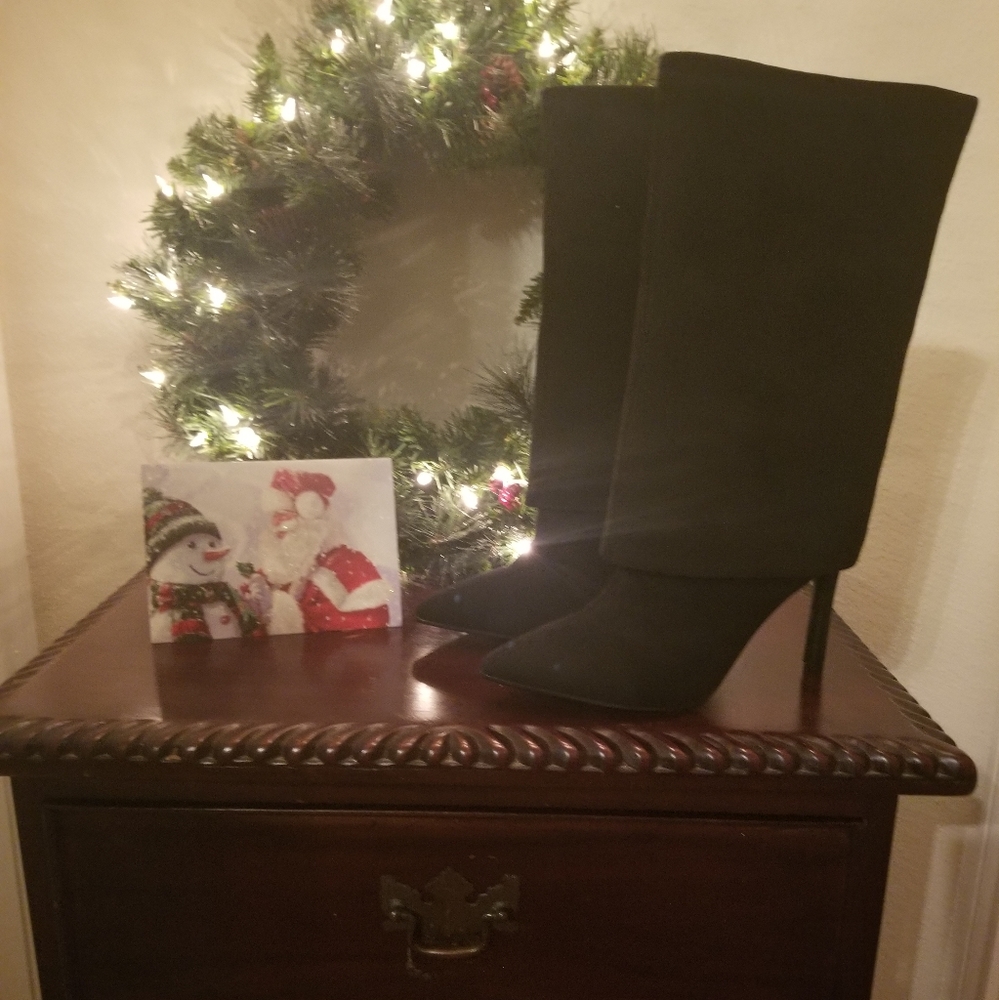 Brand New-Never Worn, Black Women's Faux Suede Leather boots, Sz 8.5.